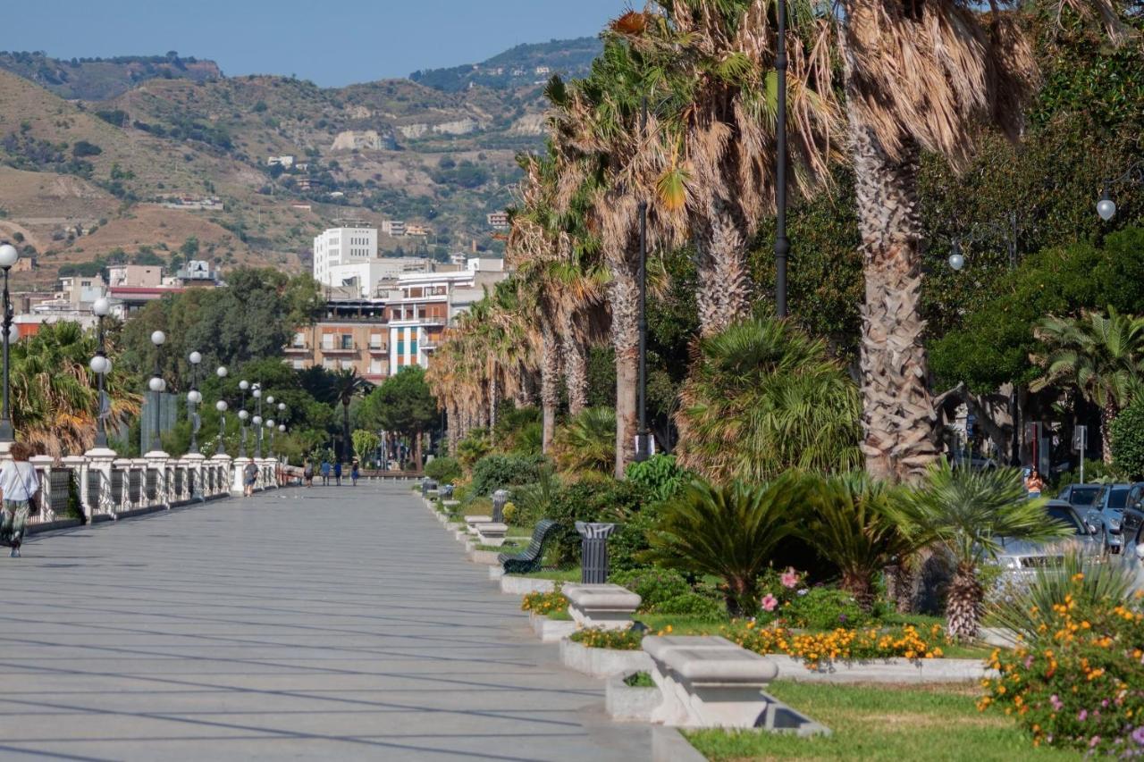 B&B I Bronzi Ρέτζιο ντι Καλάμπρια Εξωτερικό φωτογραφία